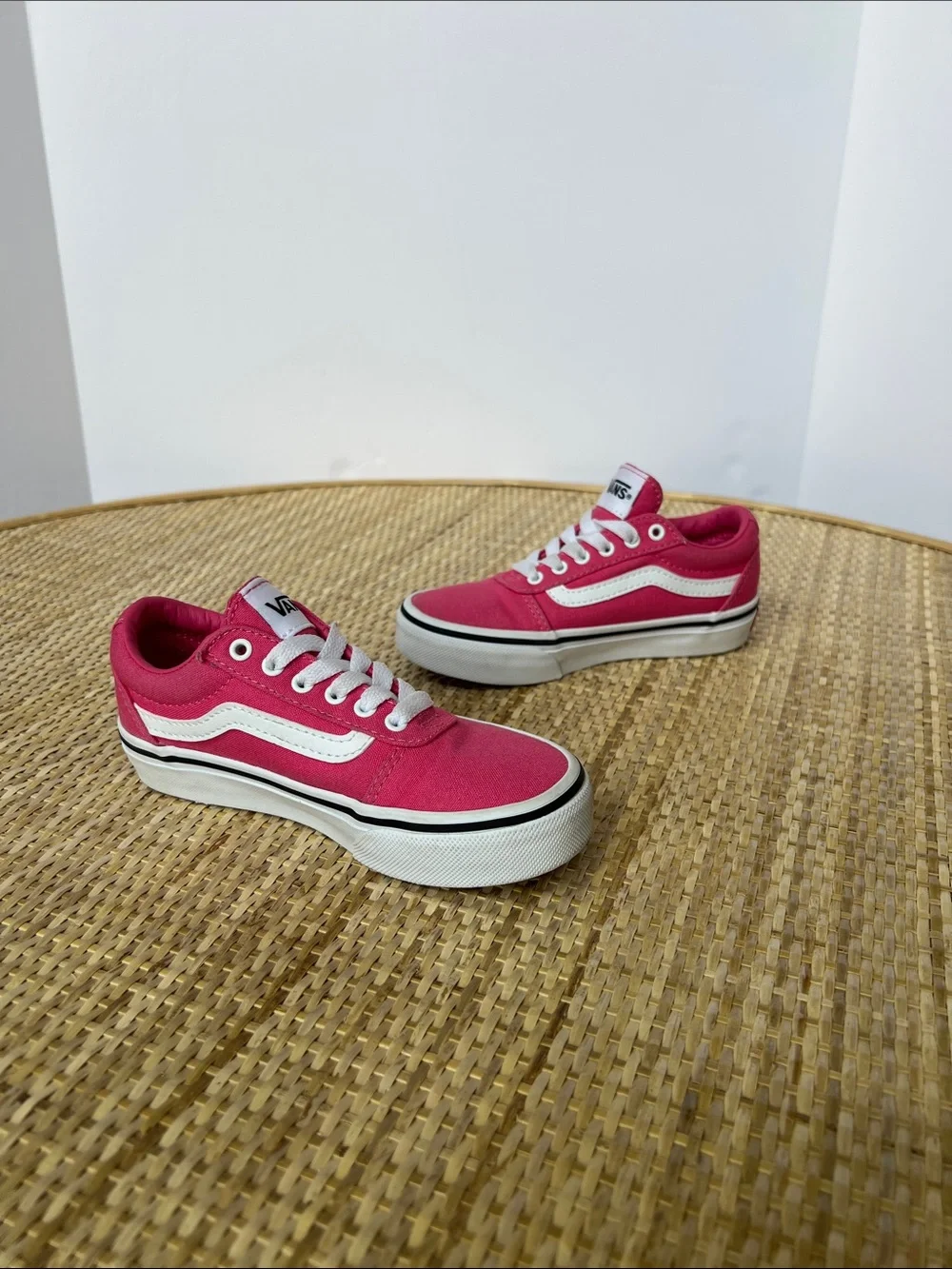 Vans Ward Honeysuckle Pink white Canvas Sneaker Missy/Youth/Little Girl Size 12